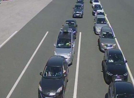 DUGE KOLONE IZ SARAJEVA PREMA MOSTARU