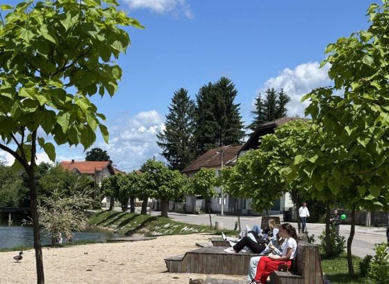 Bihać i Gradačac jutros najtopliji sa 27 i 28 stepeni, danas u cijeloj zemlji sunčano i vruće