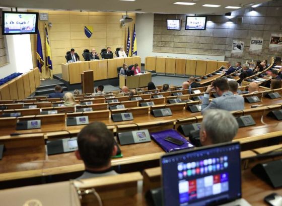 Dom naroda Parlamenta FBiH sutra o pravu porodilja na prisustvo pratnje tokom trajanja poroda