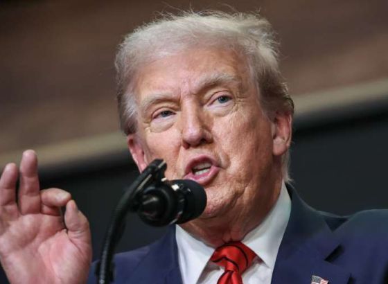 Trump uveo Indiji dodatnu carinu od 25 posto za kupovinu ruske nafte