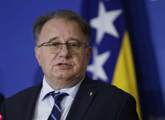 Nikšić: Ćamil Duraković neće ostati usamljen i prepušten bilo čijoj sujeti