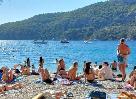 Turistička sezona na vrhuncu: Popunjeni smještajni kapaciteti u Neumu