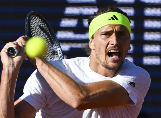 Švjontek savladala Kirsteu, Zverev eliminisao Nakašimu