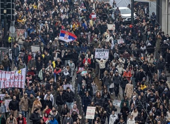 Novi protesti u Srbiji; zapadni mediji pišu da Vučiću kod kuće "ponestaje puta"