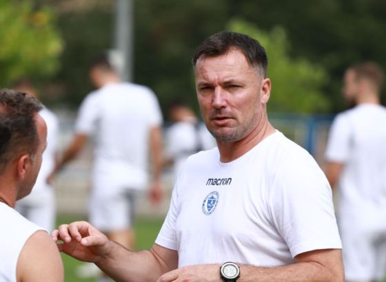 Denis Ćorić u novom klubu predstavljen kao trener iz Srbije