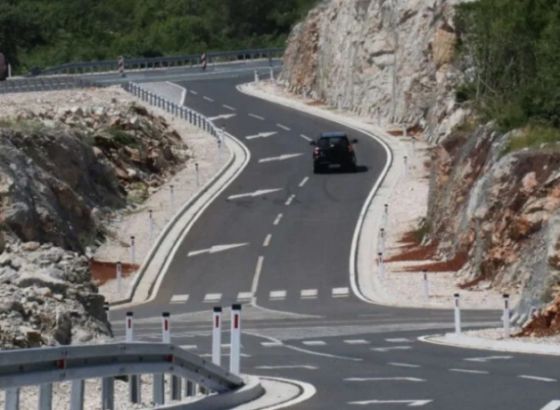 Normalizovan saobraćaj na putnim pravcima Stolac-Neum i Čapljina-Hrasno-Neum