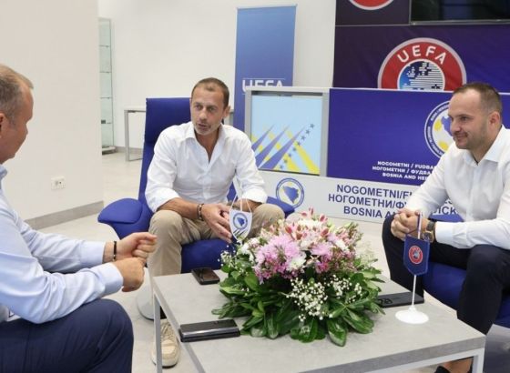 Čeferin doputovao u Sarajevo i sastao se s užim rukovodstvom NSBiH