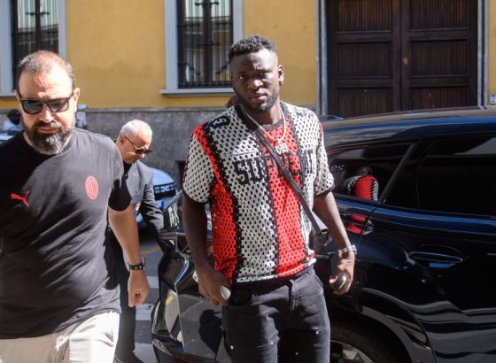 Propao transfer napadača u Milan