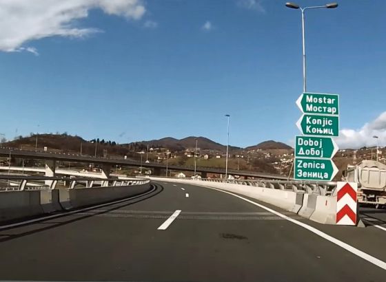 Povoljni uvjeti za vožnju, bez velikih gužvi na granicama