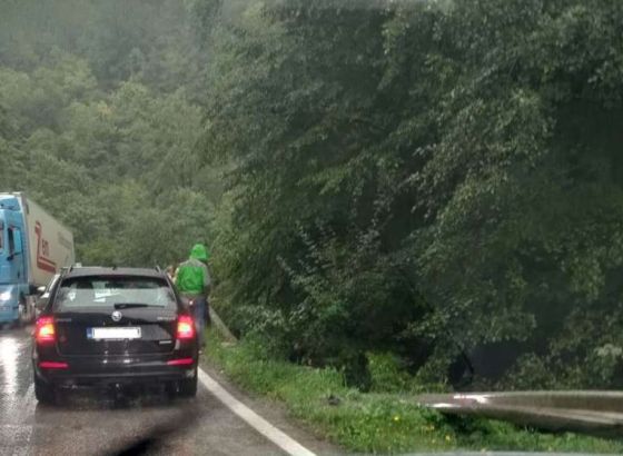 Jedna osoba poginula u saobraćajnoj nesreći kod Kladanja