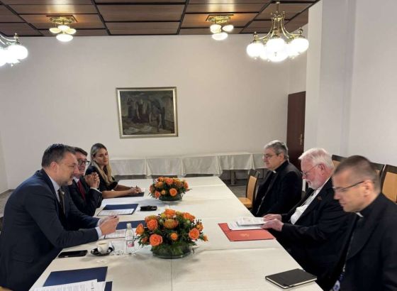 Bled - Konaković sa sekretarom za odnose sa državama i međunarodnim organizacijama Svete Stolice