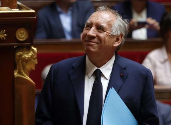 Francuski premijer Bayrou službeno podnio ostavku Macronu