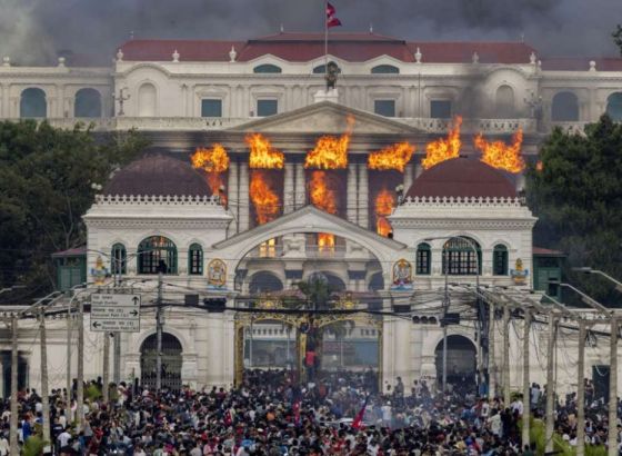 Nepalska vojska preuzela kontrolu nakon što je vlada smijenjena u masovnim protestima