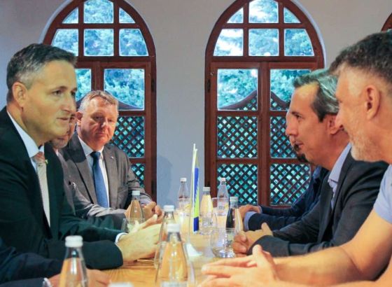 Bećirović u Stocu razgovarao s vijećnicima Gradskog vijeća