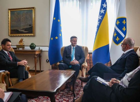 Bećirović razgovarao s novim otpravnikom poslova Ambasade SAD Johnom Ginkelom