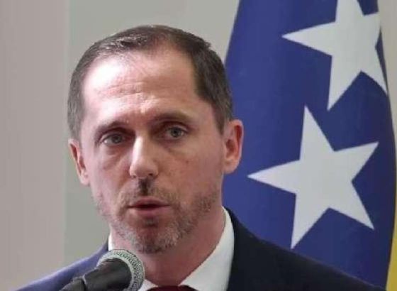 Sedić najavio rušenje nelegalnih objekata na Uni