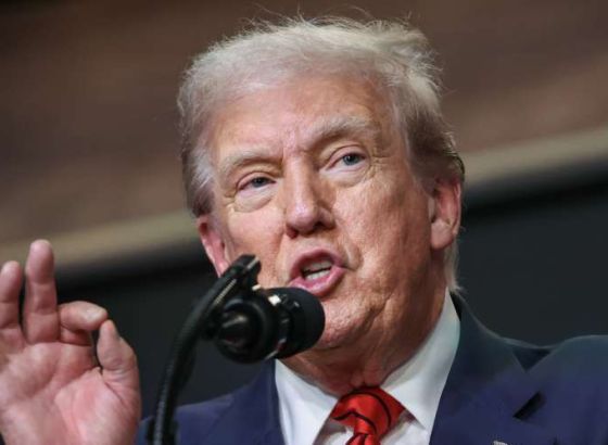 Trump: Kijev može vratiti cijelu Ukrajinu od Rusije