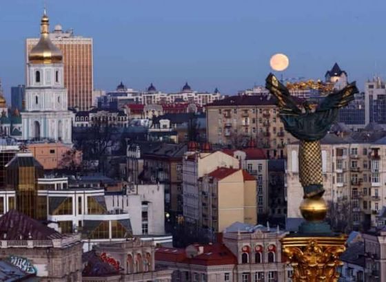 Kijev rano u nedjelju izložen teškom bombardiranju dronovima i raketama