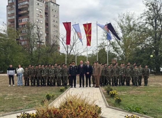 Helez na promociji oficira u Skoplju : Nova generacija lidera za sigurnu budućnost