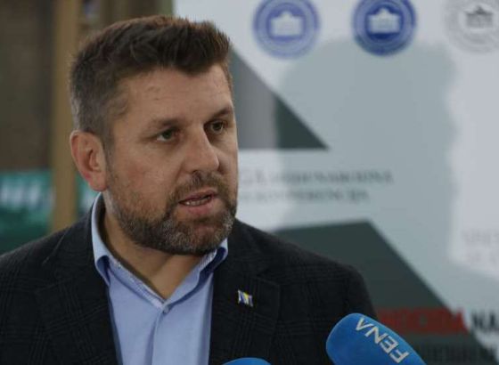 Duraković podnio prijavu Tužilaštvu BiH zbog murala Ratku Mladiću u Banjoj Luci