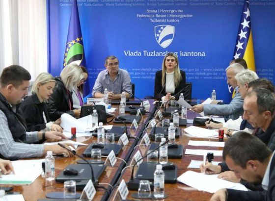 Za solarne elektrane privatnim privrednim društvima u TK izdvojeno gotovo milion KM