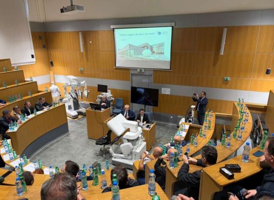 Delegacija KCUS-a prisustvovala prvoj telehirurškoj robotskoj operaciji u regiji