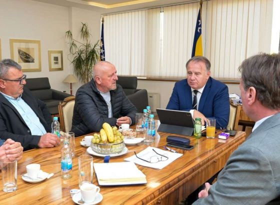 Nikšić i Hrnjić sa poljoprivrednicima - Podrška Vlade FBiH strateškom razvoju poljoprivrede