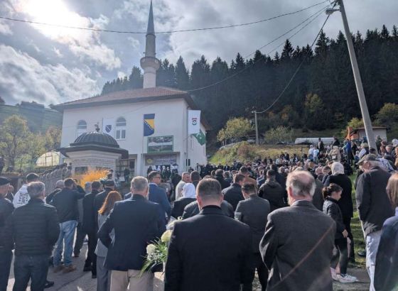 Sirovica: Budućnost se može graditi samo na istini