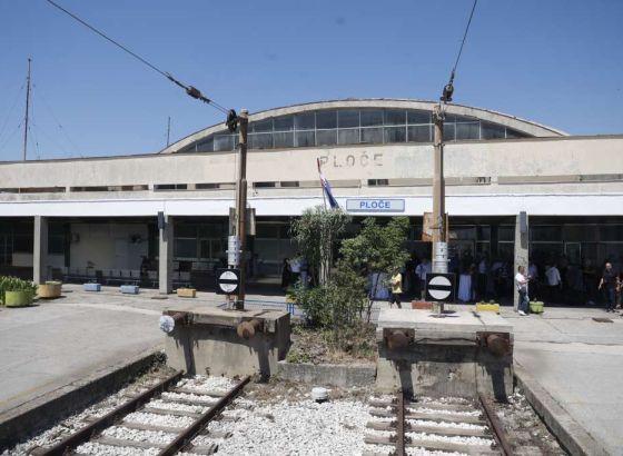 Neto dobit Luke Ploče pala za 45 posto, promet manji za trećinu