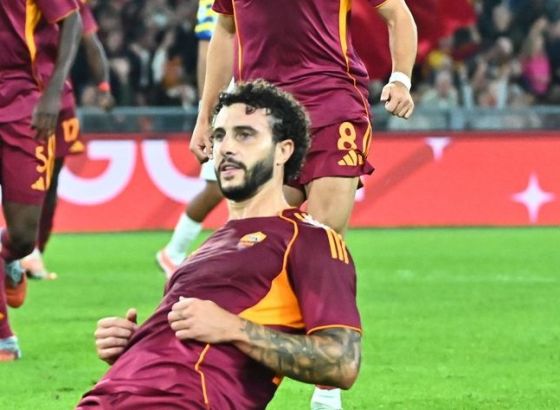 Roma savladala Parmu i izjednačila se s Napolijem na vrhu, vrijedan trijumf Juventusa