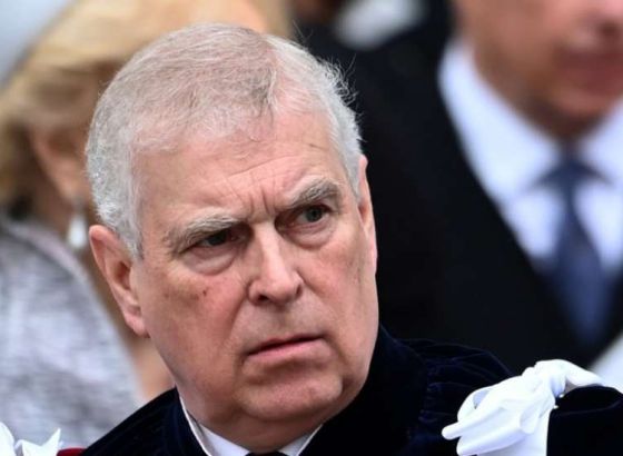 Britanski kralj Charles oduzeo titulu princa bratu Andrewu