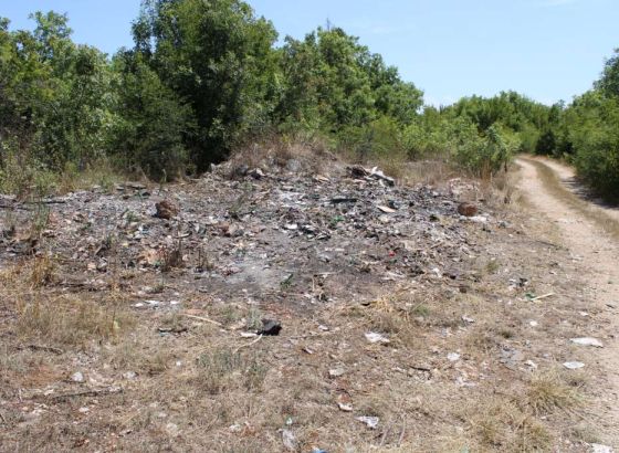 Grupa građana Stoca traži hitno uklanjanje divljih deponija u Goricama i na Badnju