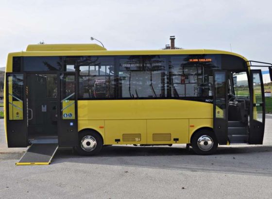 Sarajevo nabavlja 15 novih minibusa, ministar Šteta potpisao sporazum