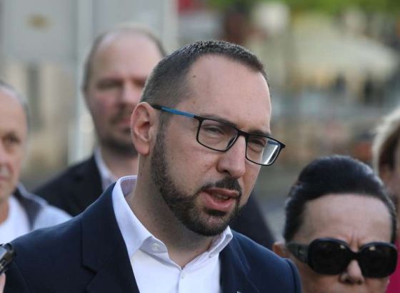Tomašević: Zabranit će se korištenje ustaških simbola u gradskim prostorima