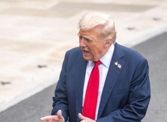 Novi e-mailovi ponovo pokreću pitanje Trumpovih veza s Epsteinom