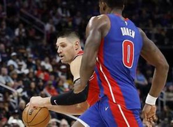 Detroit i bez prve petorke bolji od Bulsa, Jokić (55) i Kari (46) ponovo pokazali zašto su NBA legende