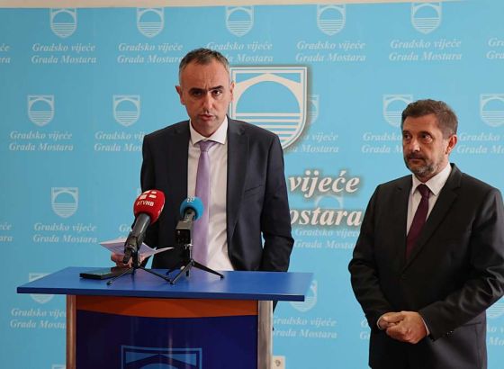 Kordić: Skokove sa Starog mosta treba regulirati, a ne dopustiti svakome da skače (VIDEO)