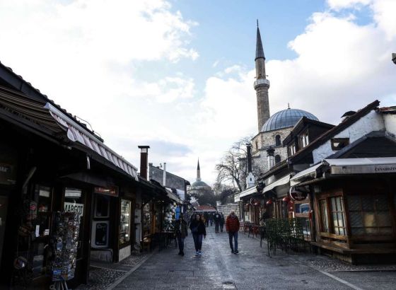 U BiH danas oblačno, u Hercegovini moguća slaba kiša, najviša dnevna temperatura do 14 stepeni