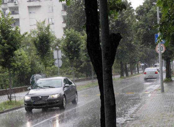 Izdato narandžasto upozorenje - U Hercegovini i Krajini sutra obilne padavine