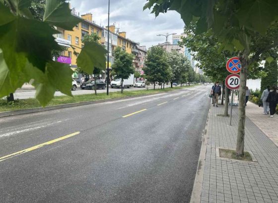 NEVIĐENA SITUACIJA U PRIŠTINI: Protest radnika gradskog prometa ,štrajku se pridružio  i gradonačelnik