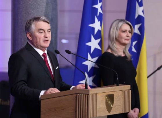 DAN DRŽAVNOSTI BiH Komšić na prijemu u Vijećnici: Neće biti tri entiteta,zapisano je to i u ZAVNOBiH-u i u Dejtonu