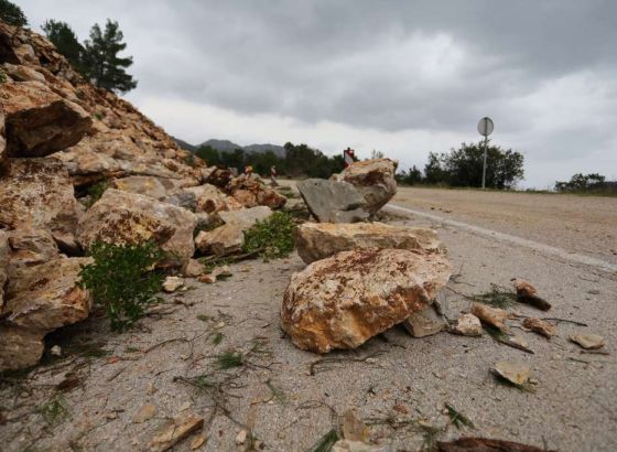BIHAMK - Zbog većeg odrona ponovo zatvorena dionica ceste Jablanica - Blidinje