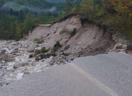 Saobraćaj zatvoren na dionici M-17.5 Jablanica-Blidinje zbog odrona