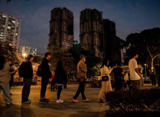 Uhapšeno 13 osoba zbog požara u Hong Kongu, broj mrtvih dostigao 151