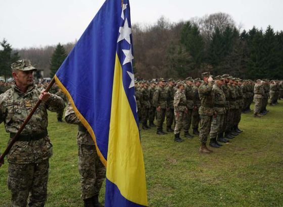 U kasarni 'Rajlovac' svečano obilježavanje 20. godišnjice Oružanih snaga BiH
