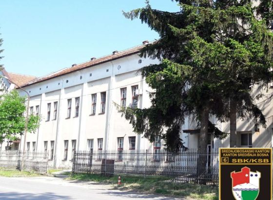 Pretresom kuće u Novom Travniku pronađena droga, oružje i pripadajuća municija