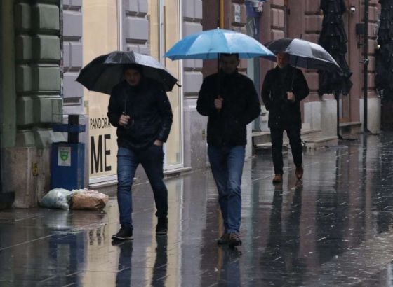 Sutra oblačno vrijeme, u Bosni kiša, na planinama snijeg
