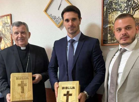 Ministar Škobić nakon posjeta KPZ-u Zenica: 'Iza zidova zatvora su ljudi kojima je potrebna podrška'