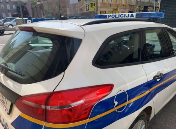 POJAČANE MJERE U ZAGREBU, PRIVEDENO NEKOLIKO OSOBA: Visokorizični derbi Dinama i Hajduka