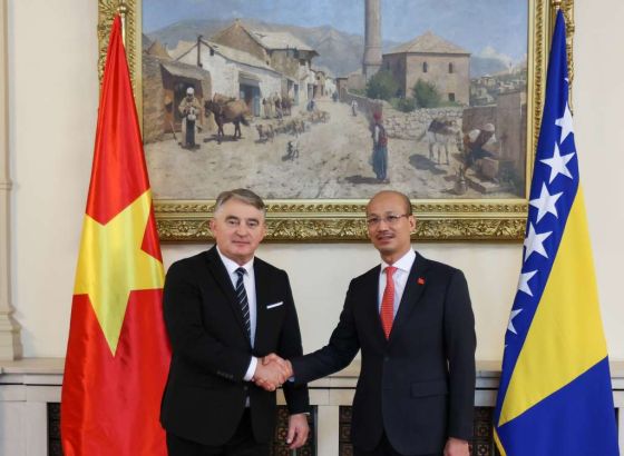Komšić: BiH želi unaprijediti saradnju s Vijetnamom u industriji, energetici i turizmu
